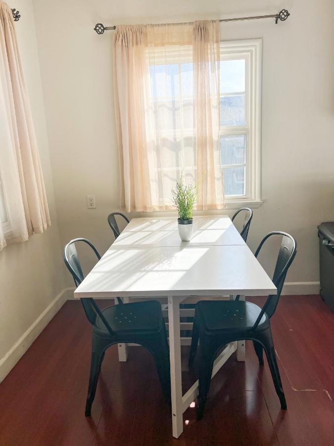 Charming Century City Condo ロサンゼルス エクステリア 写真