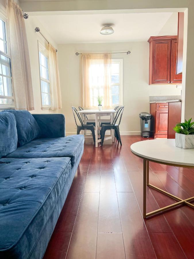 Charming Century City Condo ロサンゼルス エクステリア 写真